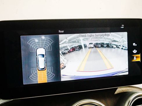 Used 2022 Mercedes-Benz GLC 300 GLC 300 image 23