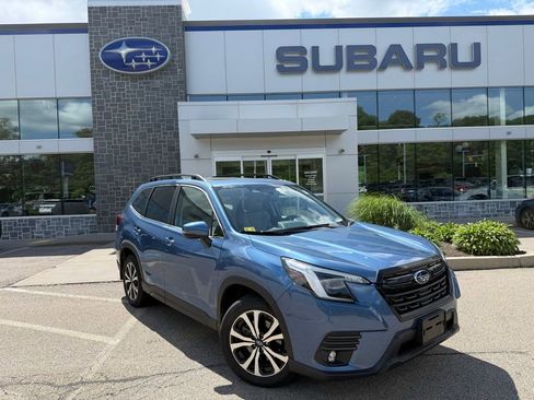 Used 2024 Subaru Forester Limited AWD/4WD image 1