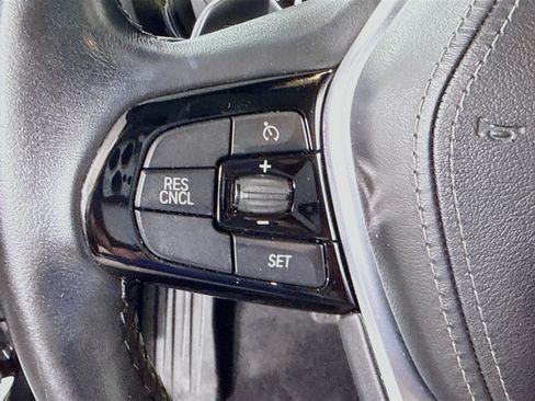 Used 2018 BMW 530i w/ Premium Package RWD image 14