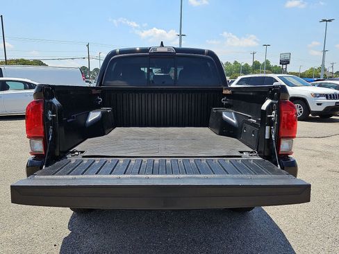 Used 2023 Toyota Tacoma SR w/ SR Convenience Package RWD image 28