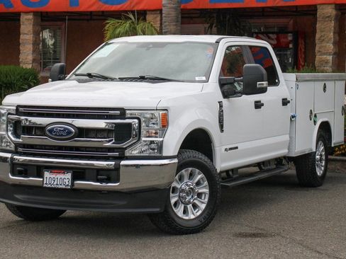 Used 2022 Ford F250 XL w/ STX Appearance Package image 4