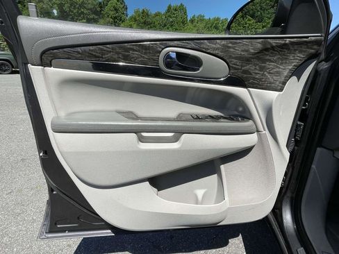 Used 2014 Buick Enclave Convenience FWD image 23