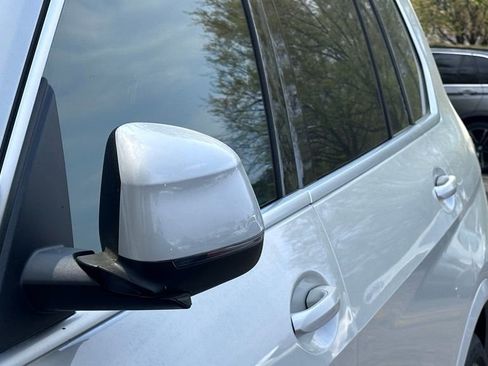 Used 2023 BMW X7 xDrive40i w/ Premium Package image 10