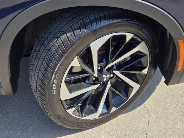 Used 2023 Mitsubishi Outlander SE FWD image 6