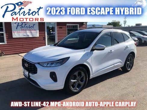 Used 2023 Ford Escape ST-Line Select w/ Tech Pack #1 AWD/4WD image 1