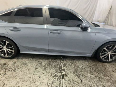 Used 2024 Honda Civic Touring image 5