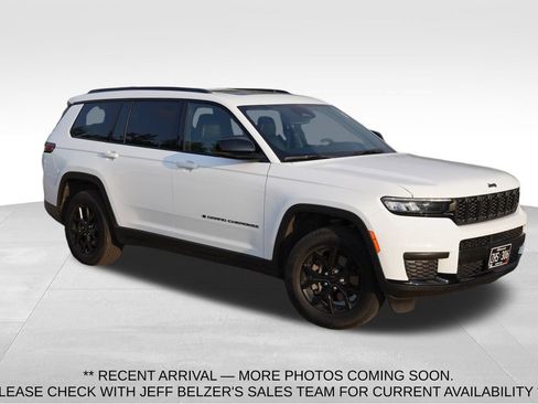 Used 2024 Jeep Grand Cherokee L Altitude AWD/4WD image 1