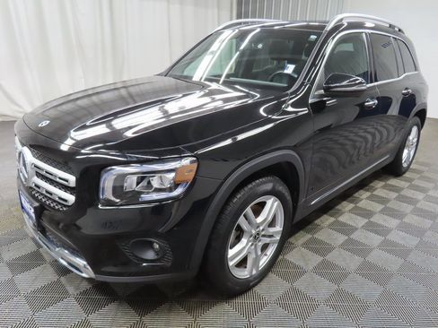 Used 2022 Mercedes-Benz GLB 250 4MATIC image 6