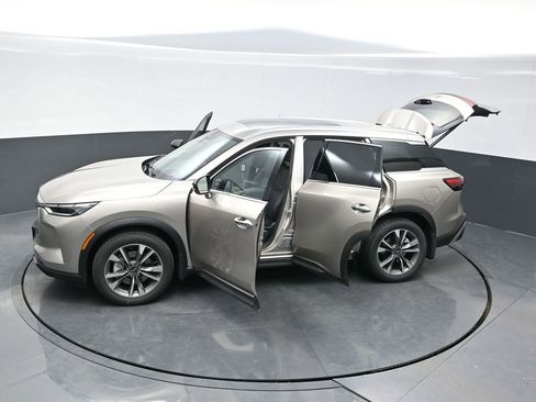 Used 2025 INFINITI QX60 Luxe w/ Vision Package image 45