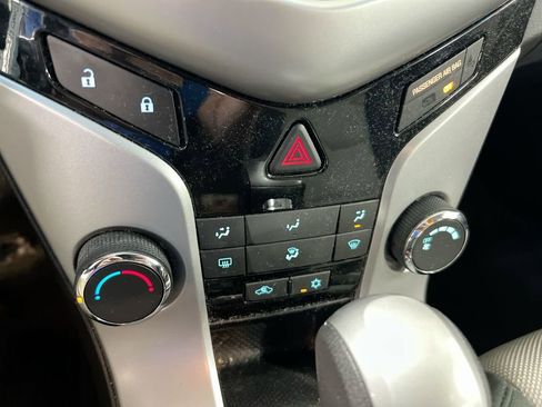 Used 2012 Chevrolet Cruze LS w/ Connectivity Package FWD image 15