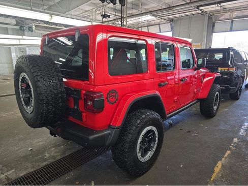 Used 2024 Jeep Wrangler Unlimited Rubicon 4xe AWD/4WD image 2