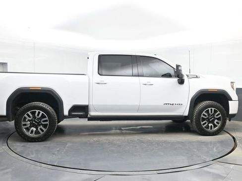Used 2021 GMC Sierra 2500 AT4 w/ AT4 Premium Plus Package image 15