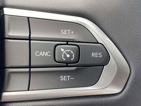 New 2026 Jeep Compass Latitude image 26