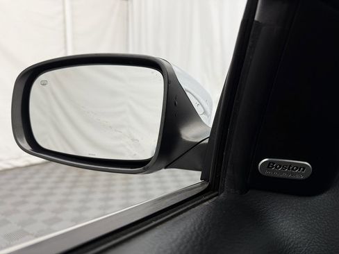 Used 2013 Chrysler 200 Limited image 13