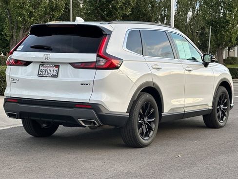 Used 2025 Honda CR-V Sport-L image 4