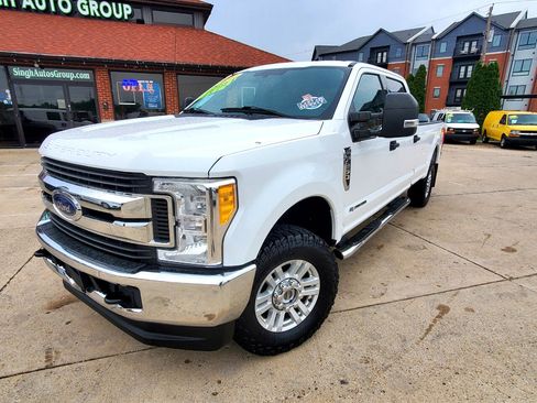 Used 2017 Ford F250 XLT image 3