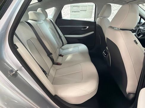 New 2026 Hyundai Sonata SEL FWD image 12