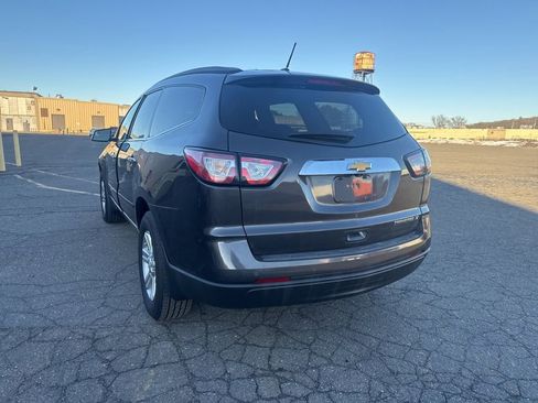 Used 2014 Chevrolet Traverse LT image 18