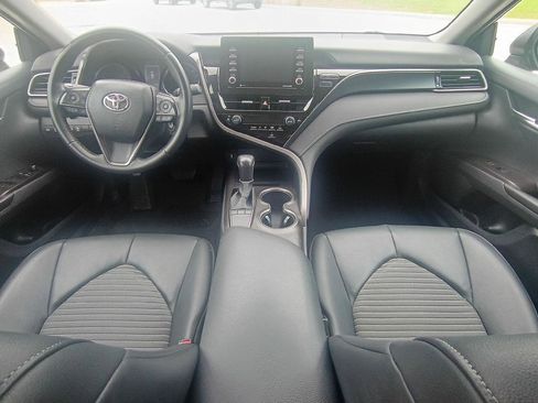 Used 2023 Toyota Camry SE FWD image 15