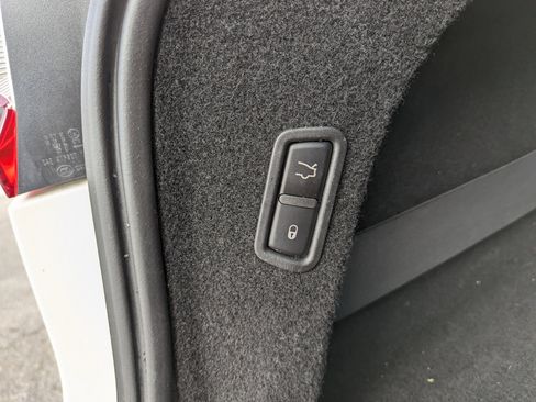 Used 2018 Maserati Levante image 48