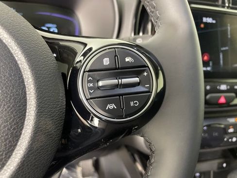 Used 2023 Kia Soul EX FWD image 17