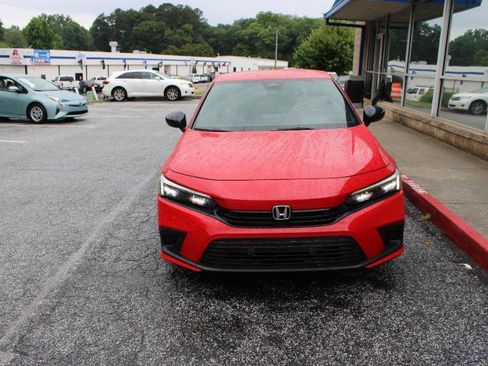 Used 2022 Honda Civic Sport image 2