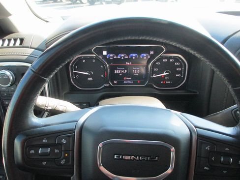 Certified 2022 GMC Sierra 2500 Denali w/ Denali Ultimate Package image 29