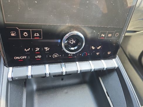 Used 2025 GMC Terrain Elevation FWD image 25