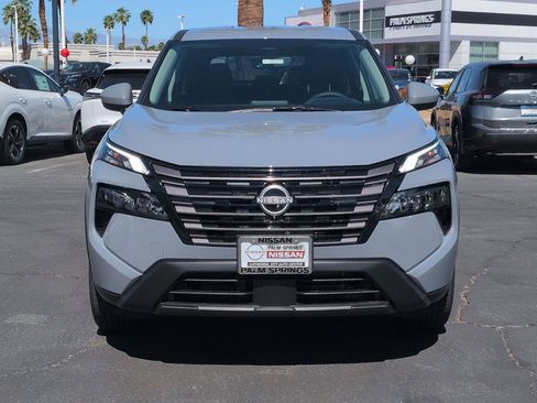 New 2026 Nissan Rogue SV image 7