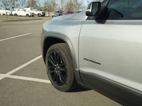 Used 2023 GMC Acadia SLE w/ Driver Convenience Package image 36