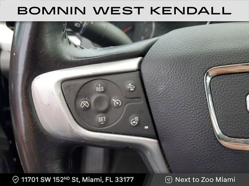 Used 2022 GMC Acadia SLT w/ Preferred Package image 27