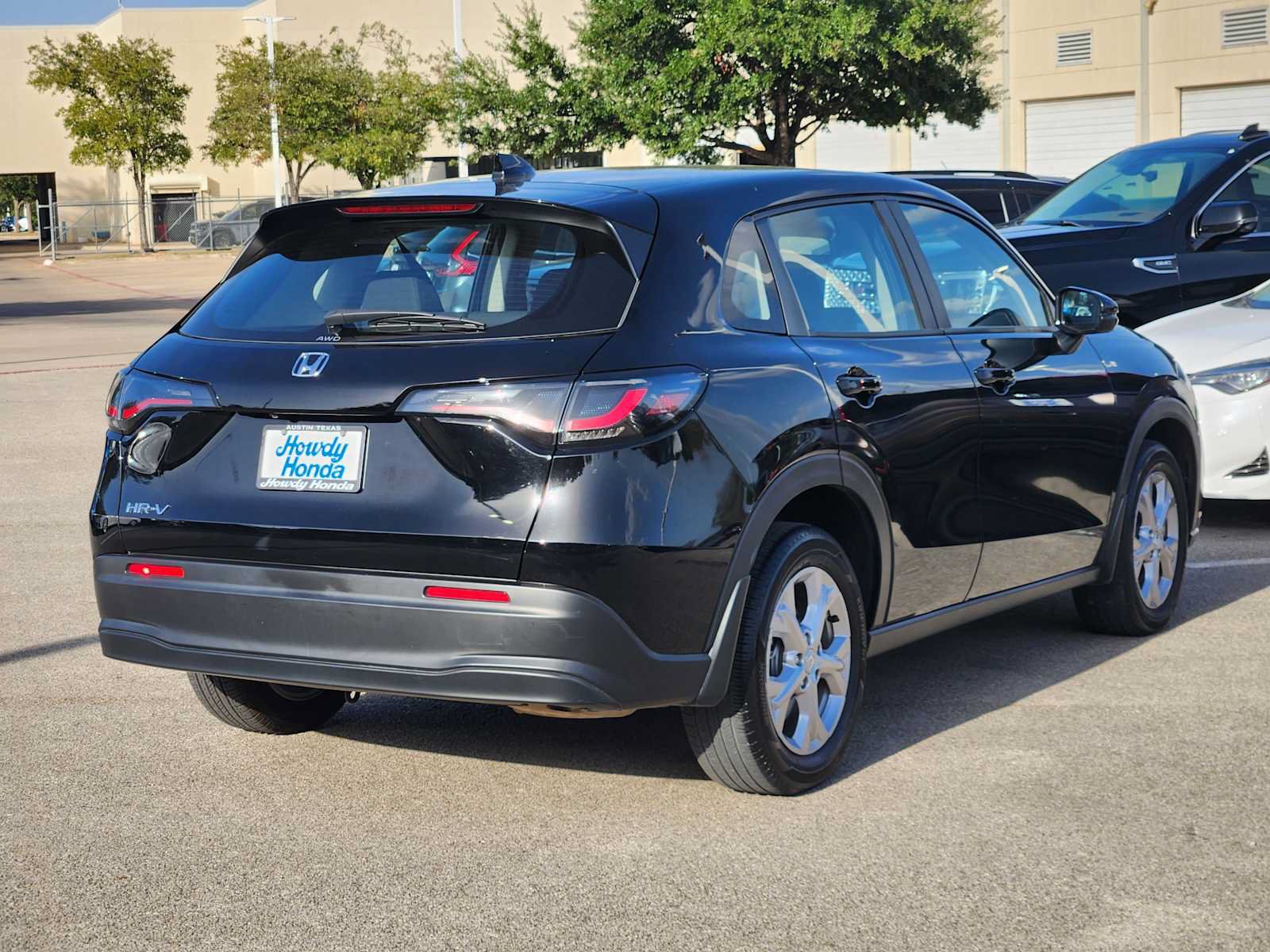 Certified 2024 Honda HR-V LX image 6