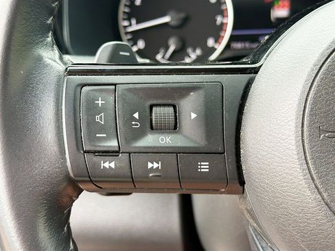 Used 2023 Nissan Pathfinder SV AWD/4WD image 20