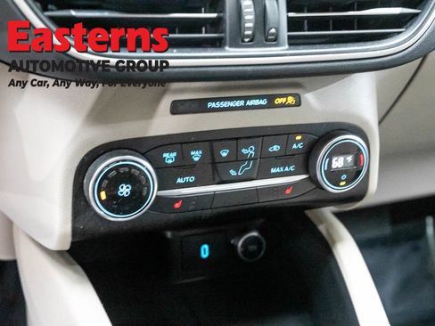 Used 2020 Ford Escape SE AWD/4WD image 20