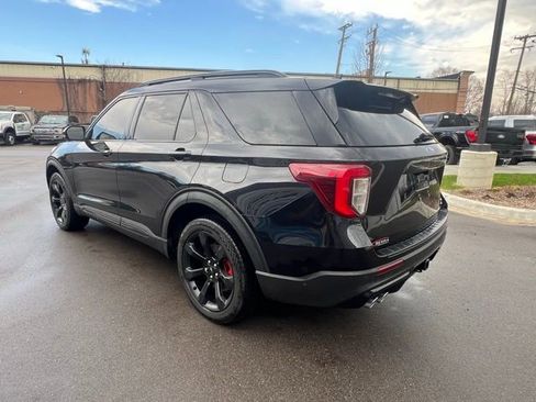 Used 2020 Ford Explorer ST w/ ST Street Pack image 7
