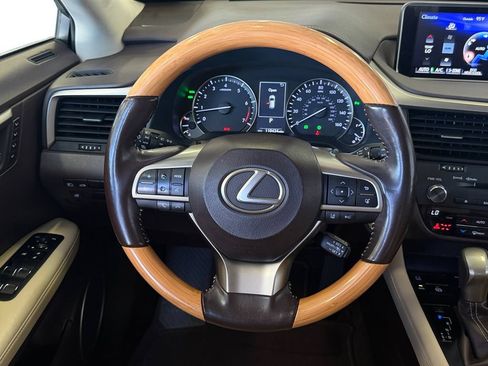 Used 2019 Lexus RX 350L AWD image 18