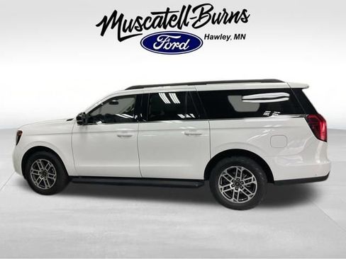 Used 2025 Ford Expedition Max Active AWD/4WD image 3