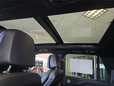 New 2026 Lincoln Navigator Reserve image 27