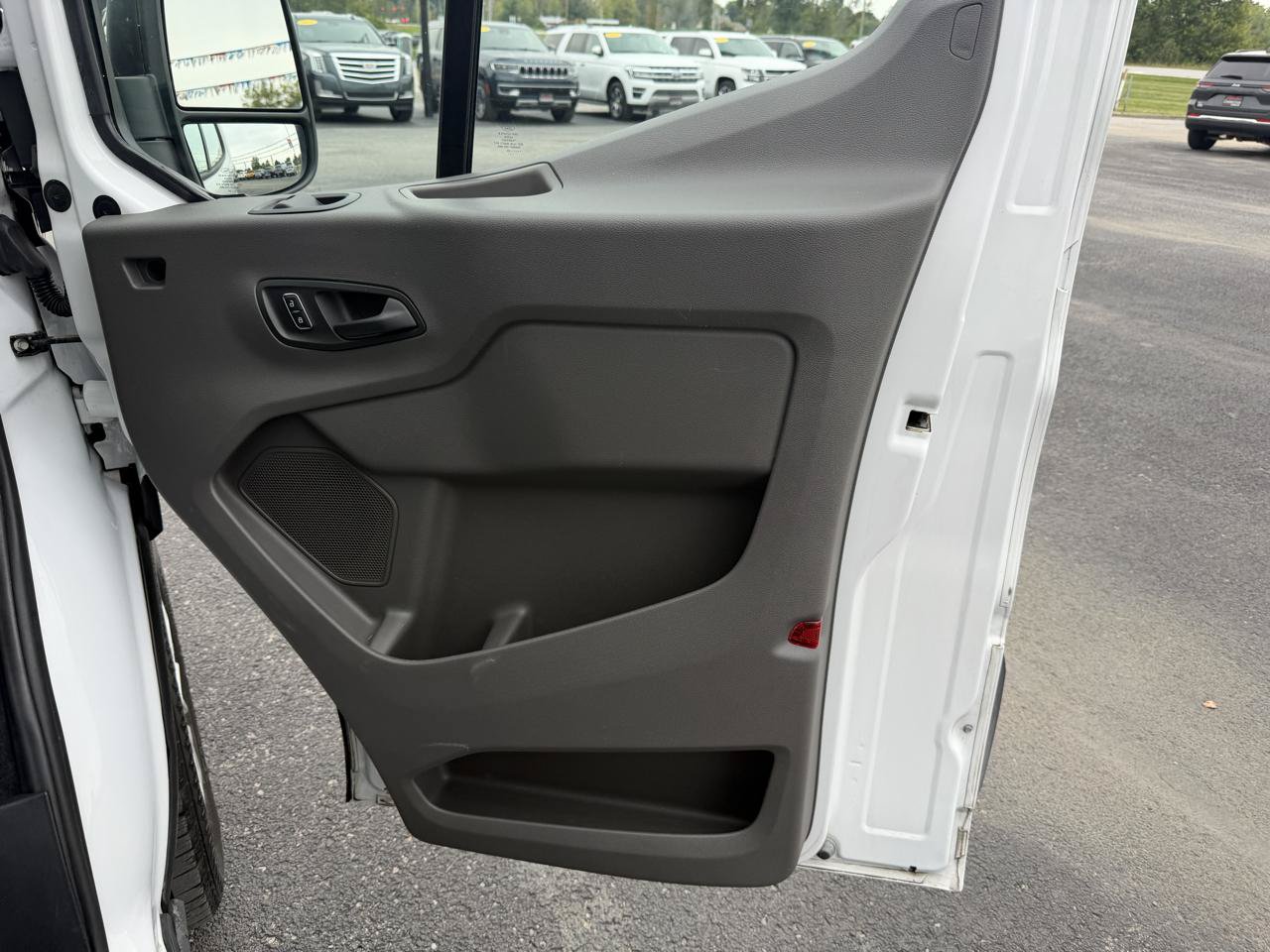 Used 2024 Ford Transit 350 XLT RWD image 25