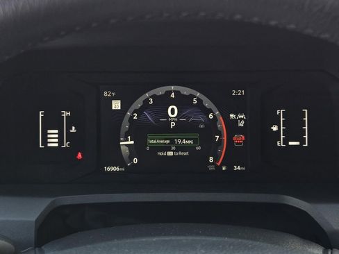 Used 2025 Toyota 4Runner SR5 image 27