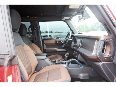 Used 2023 Ford Bronco Outer Banks AWD/4WD image 26