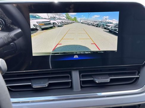 New 2026 Chevrolet Trax LT w/ Driver Confidence Package FWD image 11
