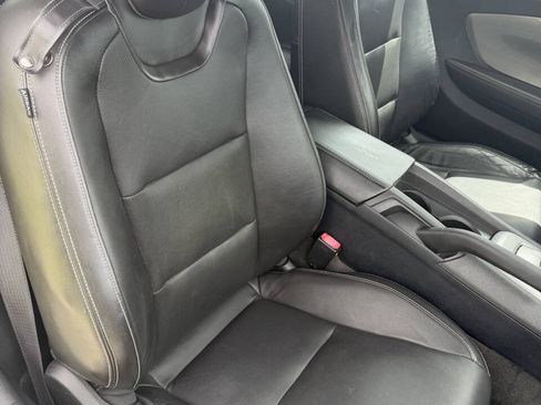 Used 2010 Chevrolet Camaro SS w/ RS Package RWD image 9