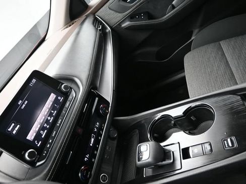 Used 2021 Nissan Rogue SV FWD image 18