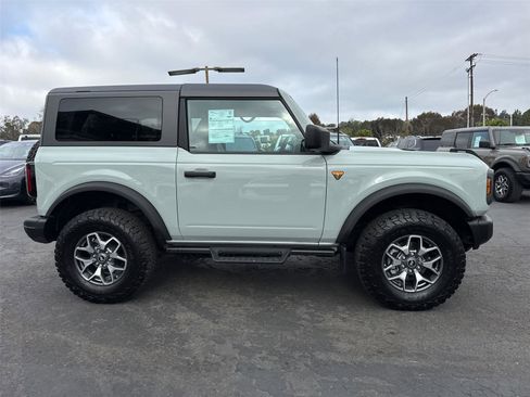 Certified 2023 Ford Bronco Badlands AWD/4WD image 7