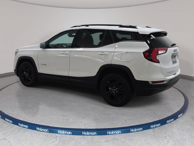 Used 2023 GMC Terrain AT4 AWD/4WD image 8