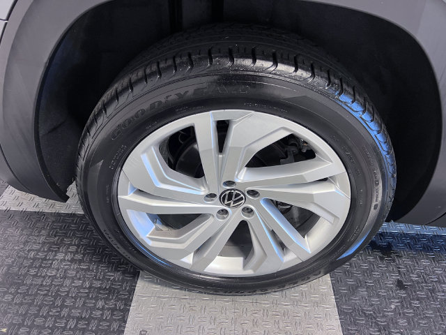 Certified 2023 Volkswagen Atlas SE w/ Panoramic Sunroof Package FWD image 15