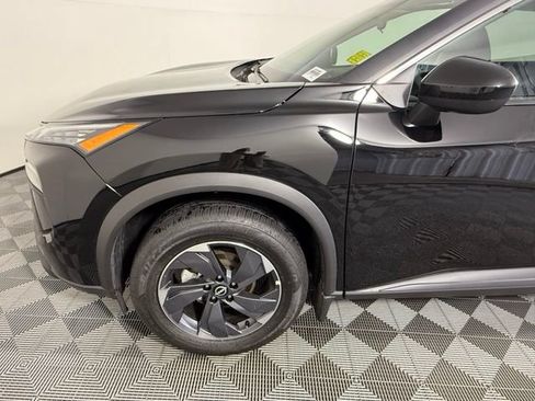 Used 2026 Nissan Rogue SV FWD image 12