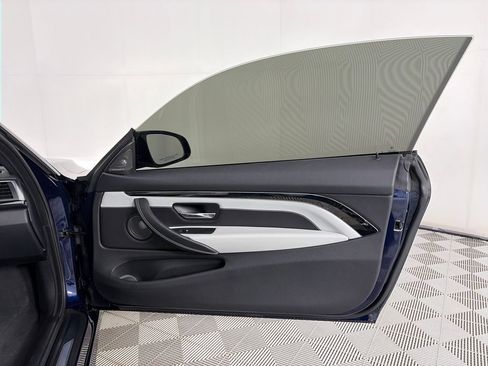 Used 2016 BMW M4 Coupe image 27