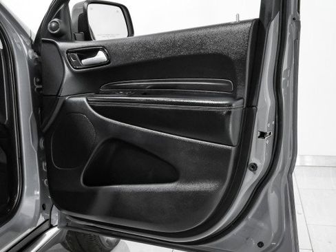 Used 2022 Dodge Durango SXT image 41